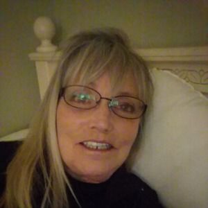 Meet your Posher, Leanne